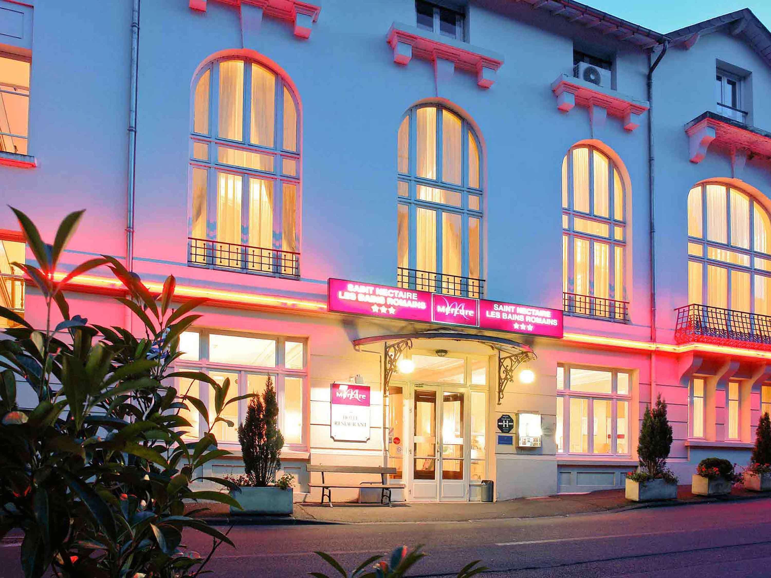 Hotel Mercure Saint-Nectaire Spa & Bien-Etre Екстериор снимка